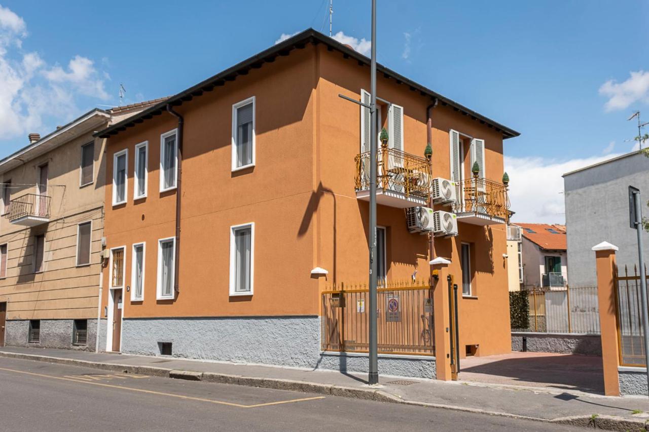 Leader Apartment 4 - Monzino - Hockey Msg Arena - Linate - Milaan Buitenkant foto