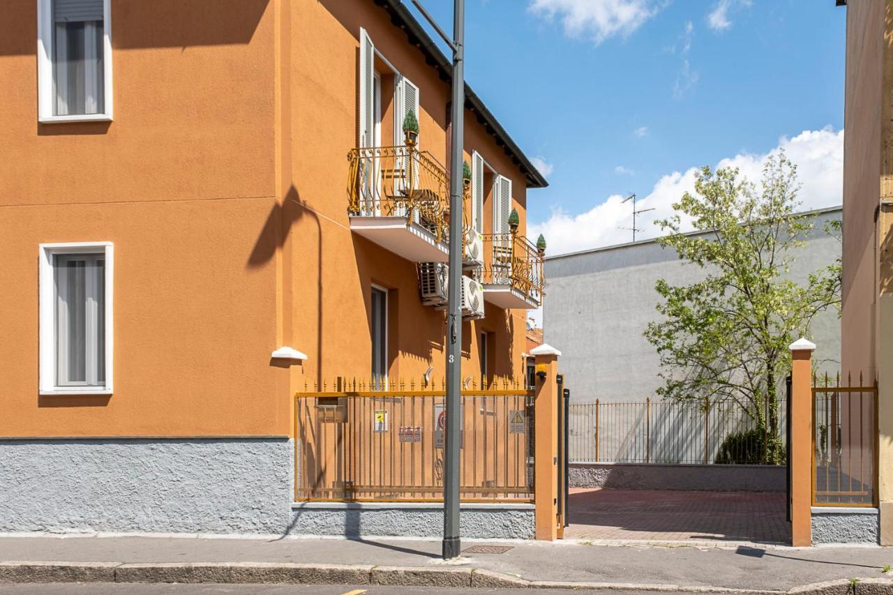 Leader Apartment 4 - Monzino - Hockey Msg Arena - Linate - Milaan Buitenkant foto
